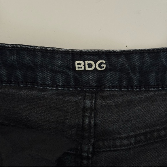 BDG Alexa Mid-Rise 5 Pocket Shortie Cuffed Denim Shorts Urban Outfitters Size 27 - Picture 5 of 14